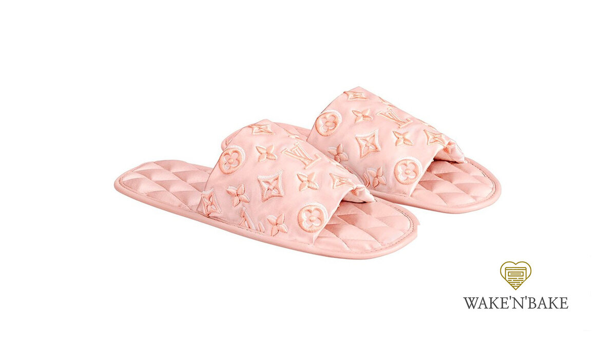 Стильные и комфортные тапочки