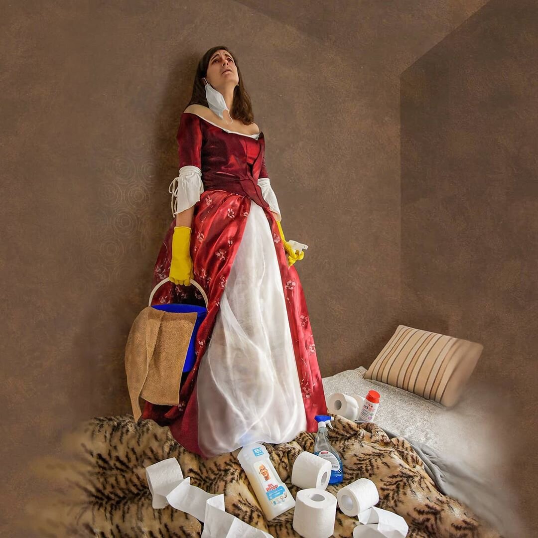 Сидя дома и занимаясь исключительно домашними делами, вполне можно полезть на стену