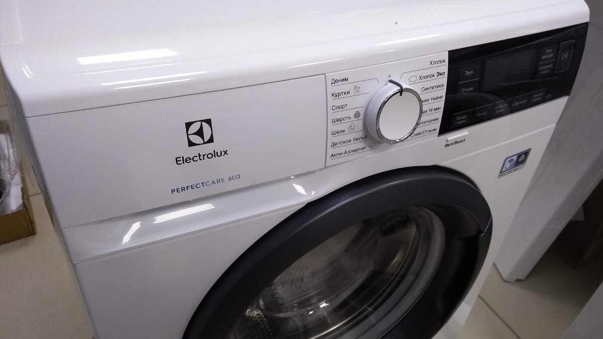 Вскрываем новую стиральную машину Electrolux. Почему этот бренд умирает в  России? | ТехноГурман | Дзен