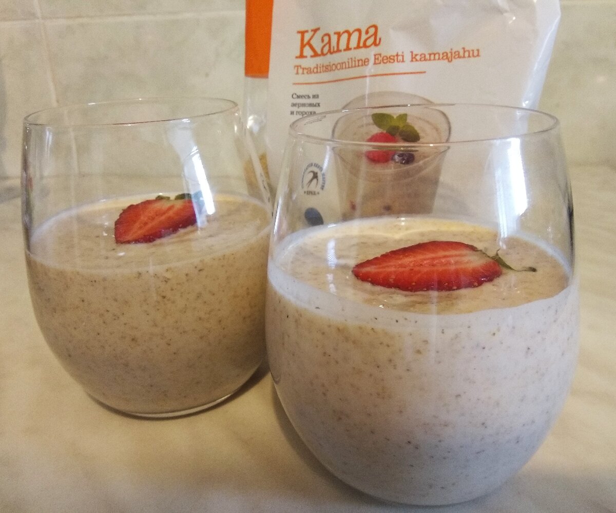 У нас кама залитая йогуртом – kamakert (йогурт с камой).