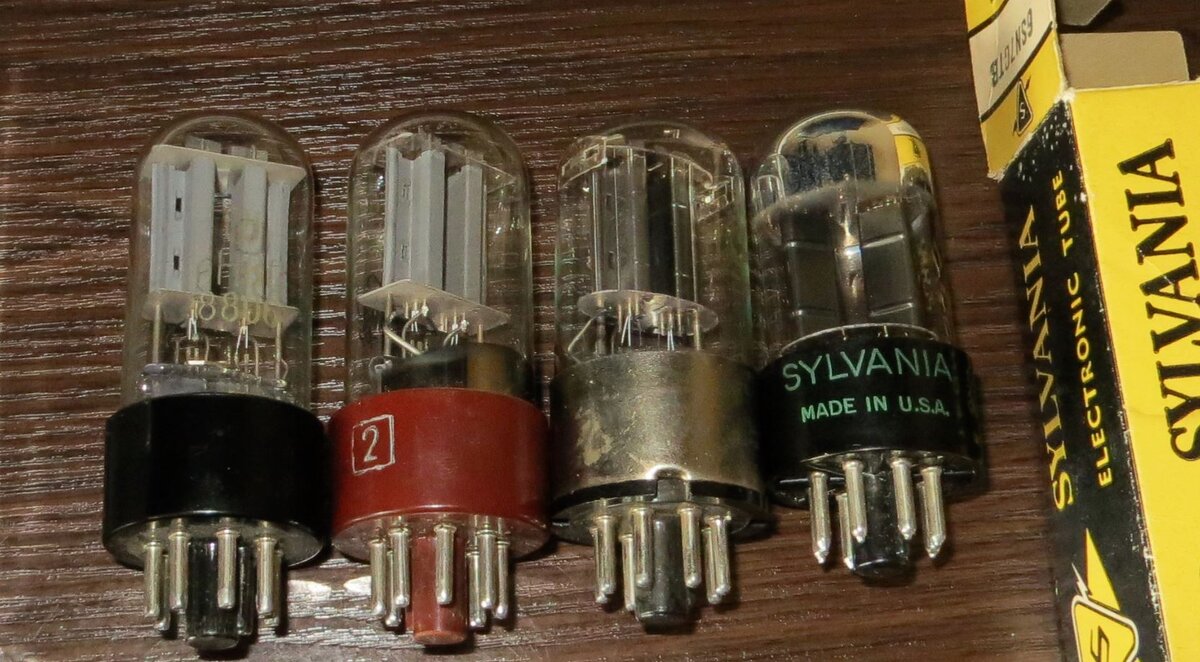 Лампы 6н8с и 6sn7gtb.
