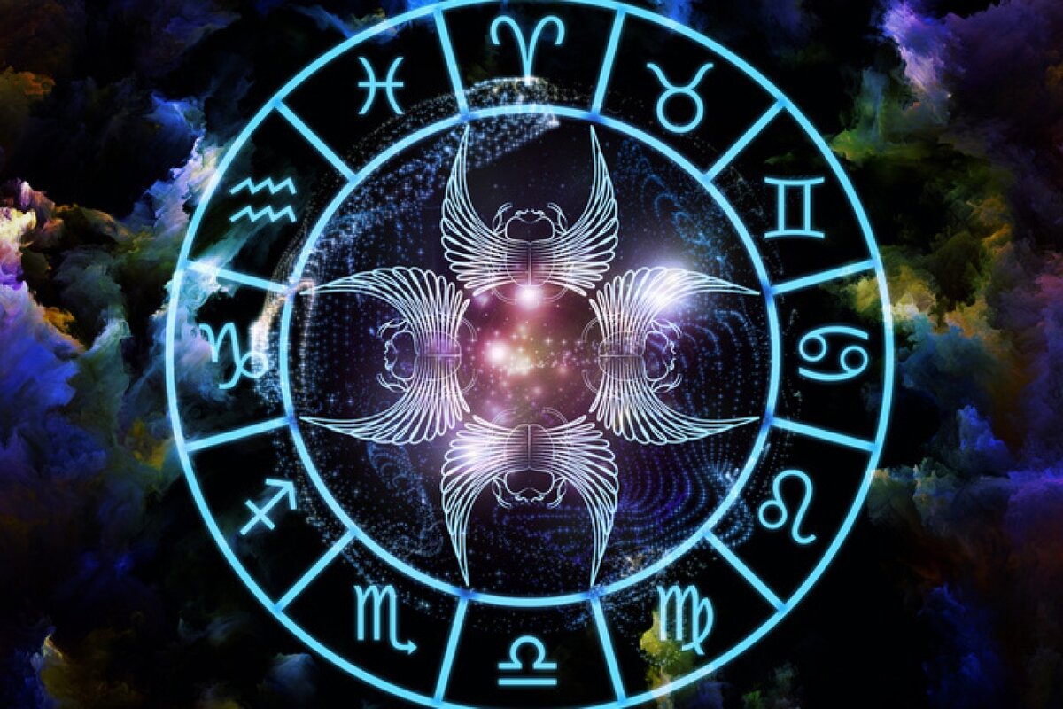 Астрологи уверенны в том, что первый месяц лета принесет массу проблем представителям четырех знаков зодиака. Им придется вооружиться силой и терпением, чтобы преодолеть препятствия, которые приготовили для них звезды. 