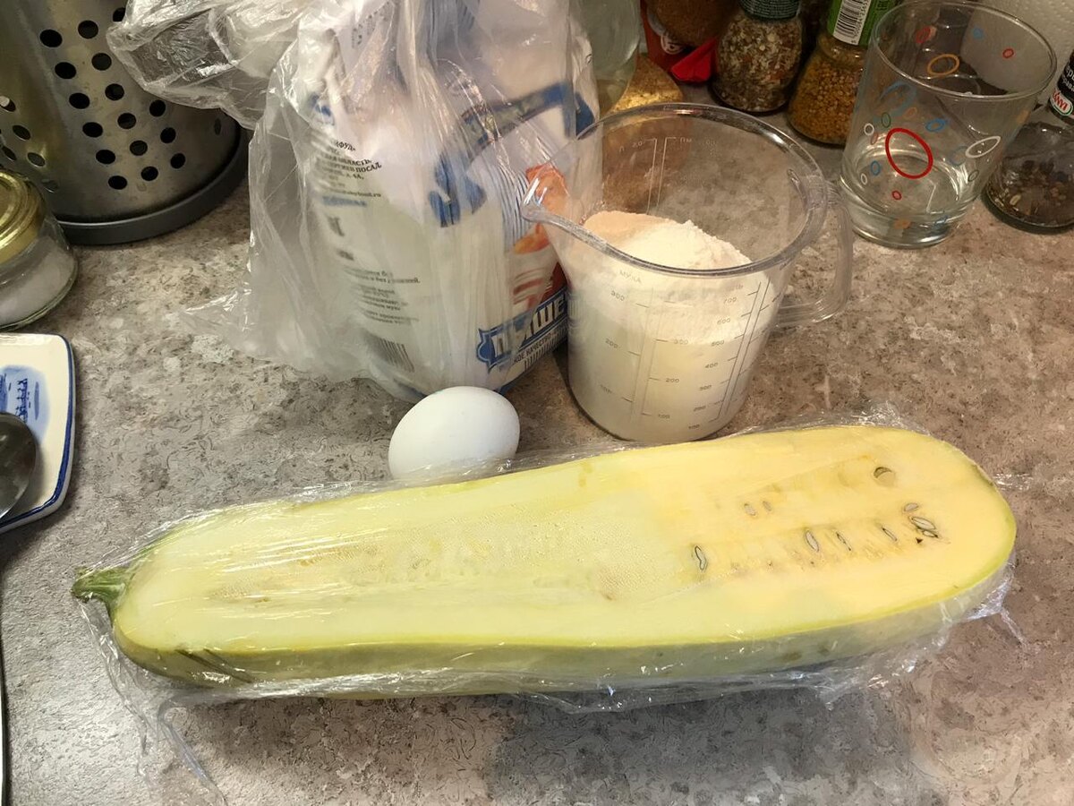 Ингредиенты для приготовления кабачковых оладий