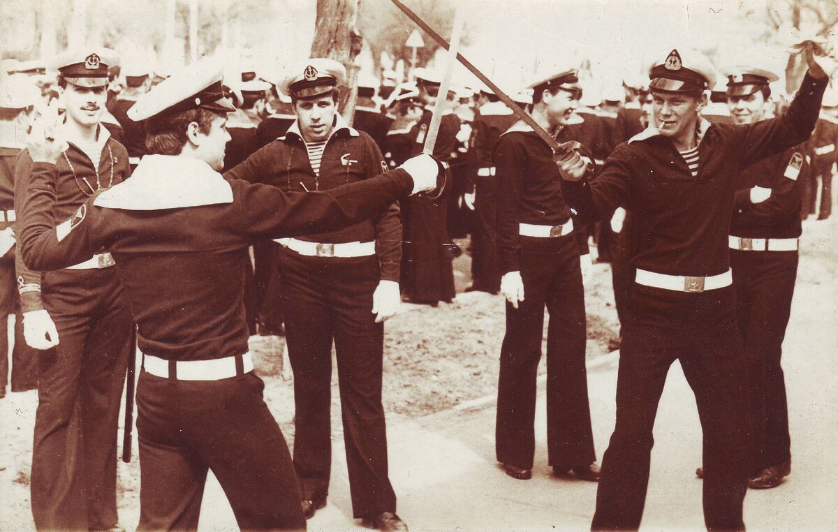 Муля и Балаклава рубятся на палашах