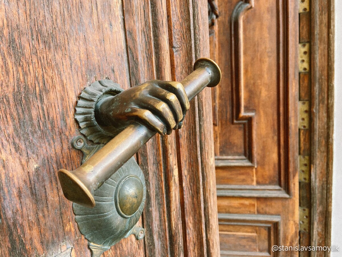 дверная ручка