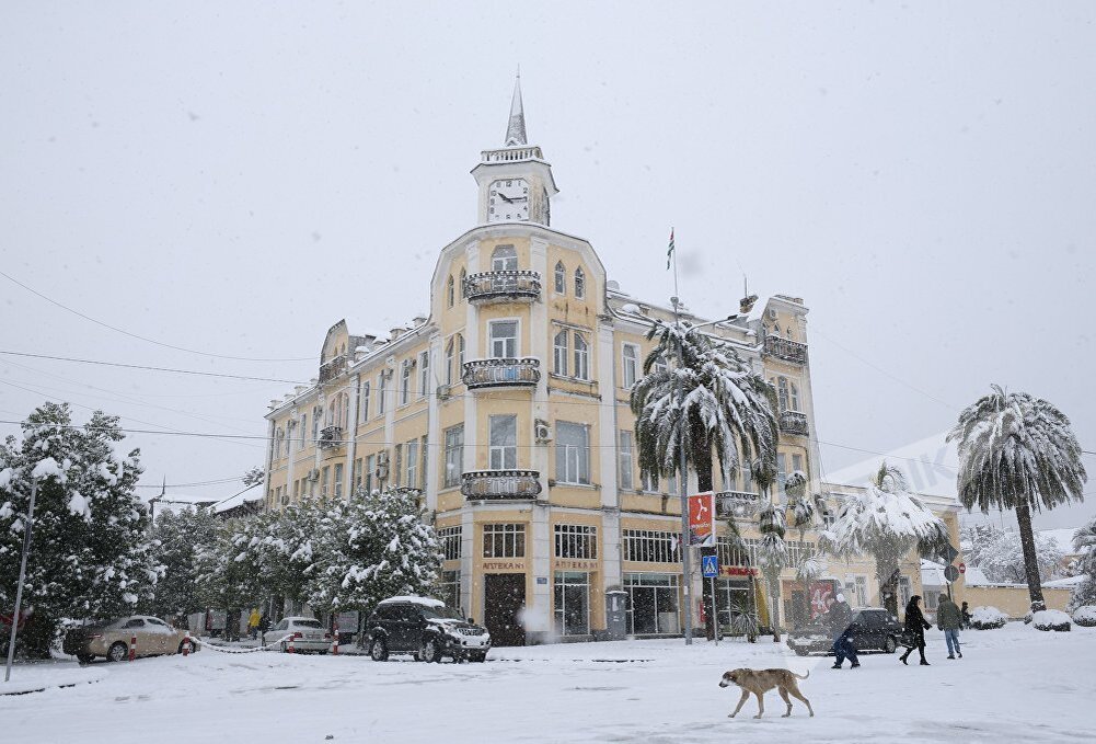 Февраль в Сухуме. Фото с сайта https://m.sputnik-abkhazia.ru/