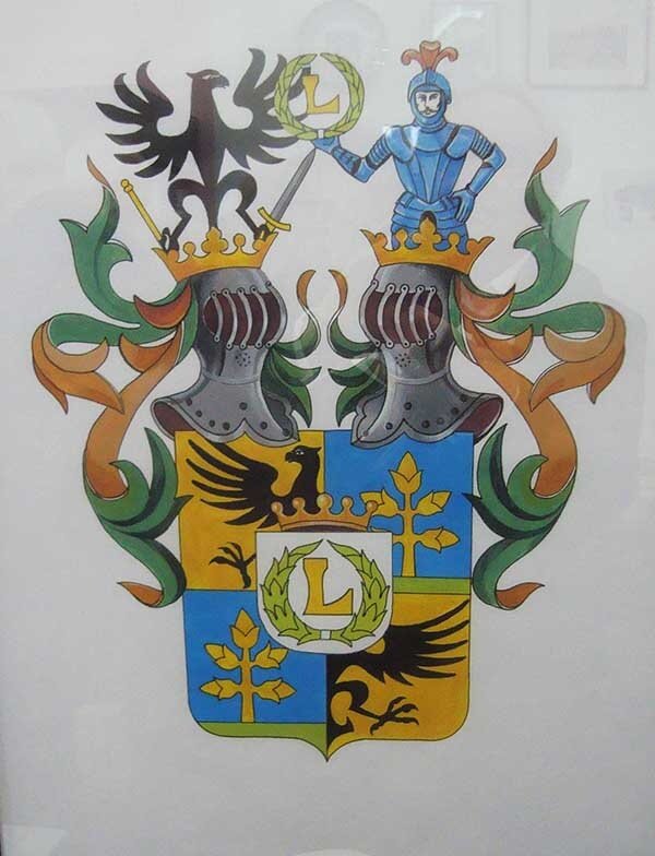 Фамильный герб семьи фон Шрёттер. Фото с сайта: www.ostpreussen.net 