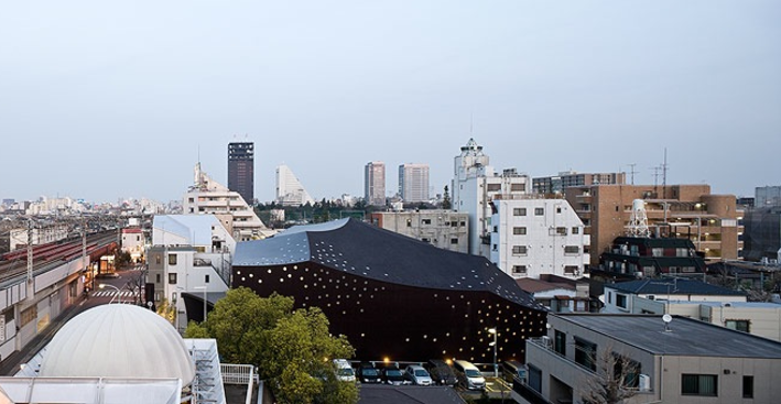 Черный театр Дза-Коэндзи в Токио