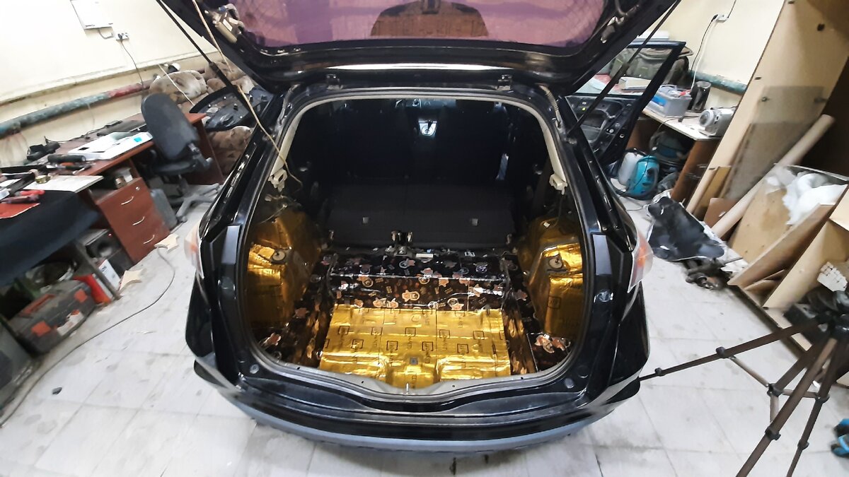 Из недавнего: Honda Civic 5D полная шви. Видео с ней есть на канале.