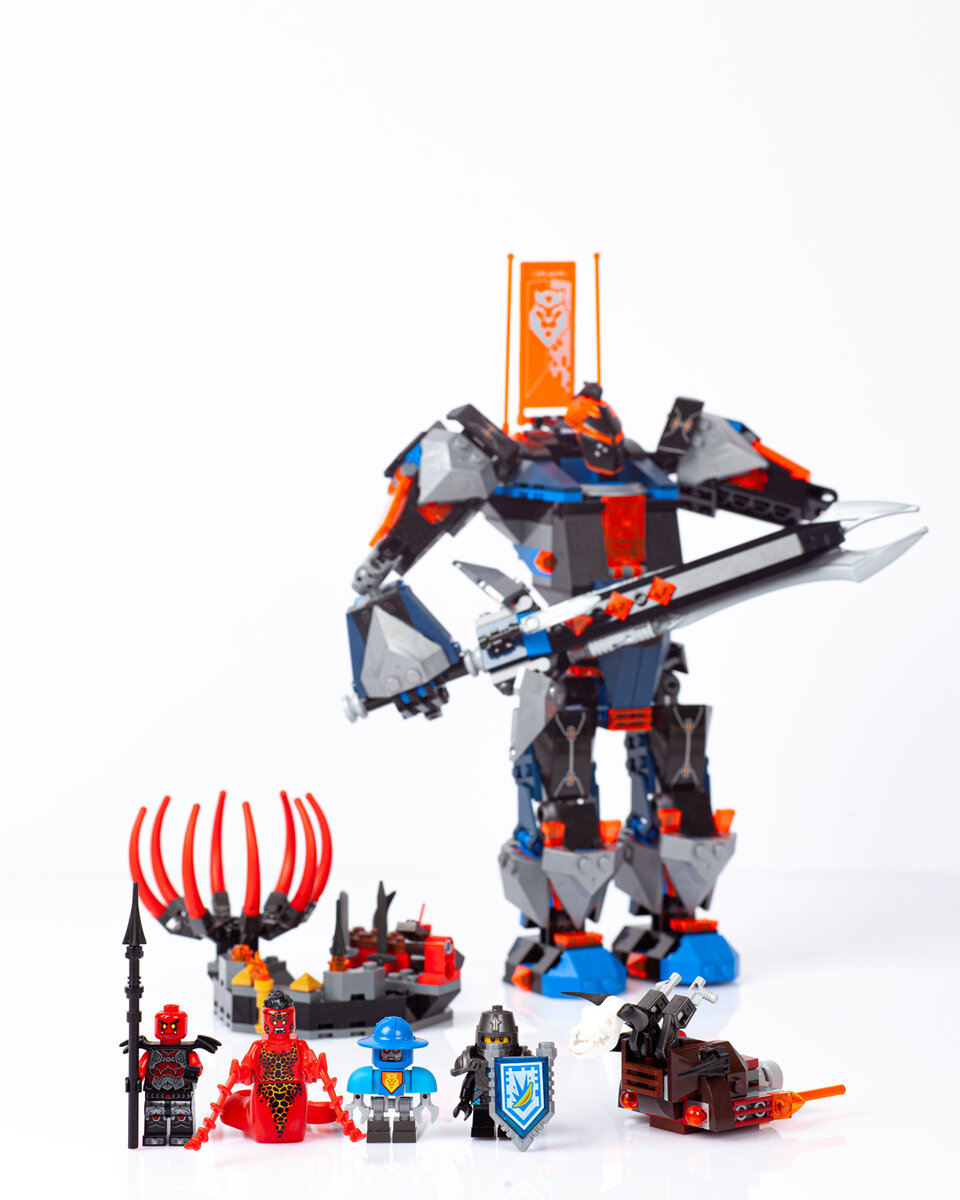 LEGO | Робот Черный Рыцарь | THE BLACK KNIGHT MECH | @legoplayroom