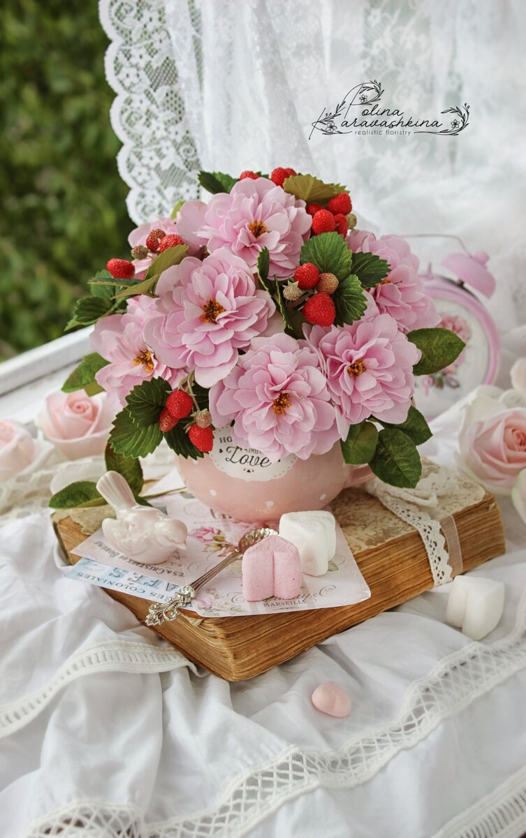 Фото моих цветов ручной работы.