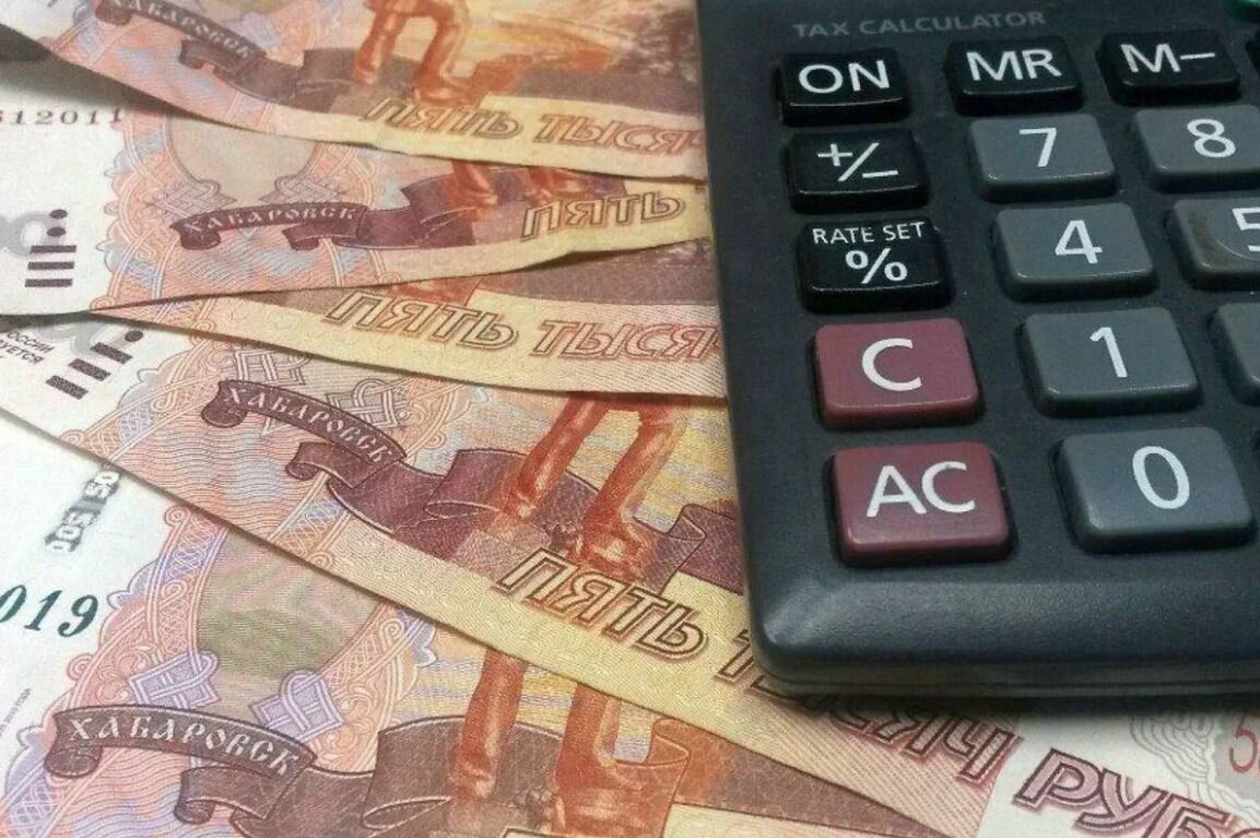 ЦБ России поднимает ставку для борьбы с инфляцией.