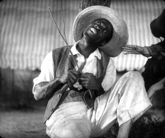 И няшный джанго освобожденный (кадр из фильма)