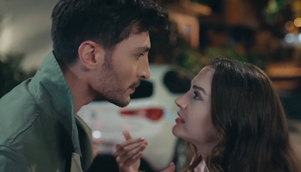 Озан и Эсра. Скриншот из сериала.