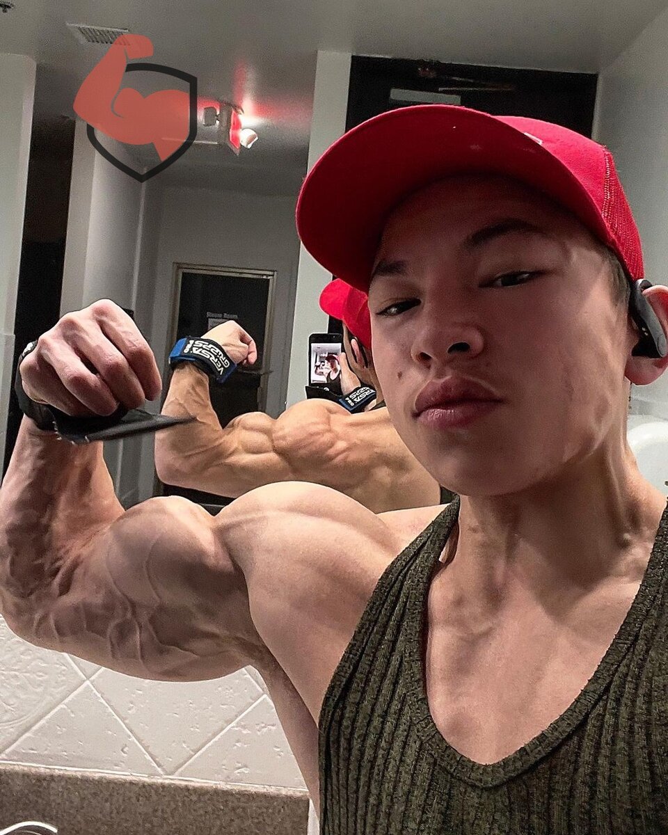 Tristyn Lee бодибилдер