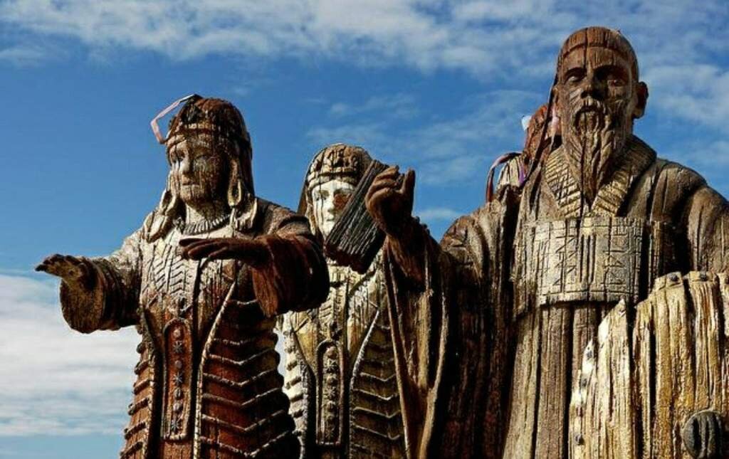 статуи богов "Игра престолов"