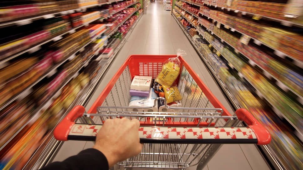 Картинка взята с просторов интернета. Она иллюстрирует, как придется передвигаться по магазинам после повышения цен, чтобы купить только то, что необходимо