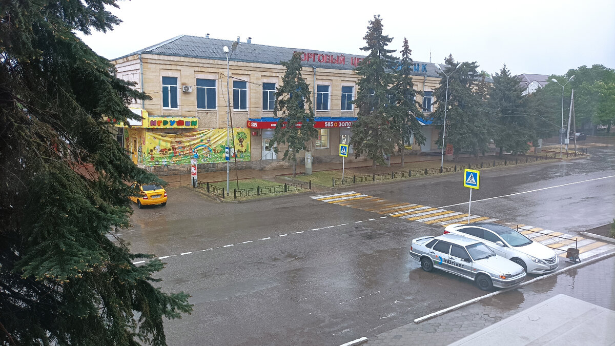 Вид из номера гостиницы