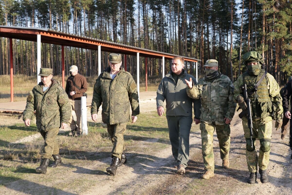    Алексей Дюмин посетил пункт размещения мобилизованных туляков под Рязанью