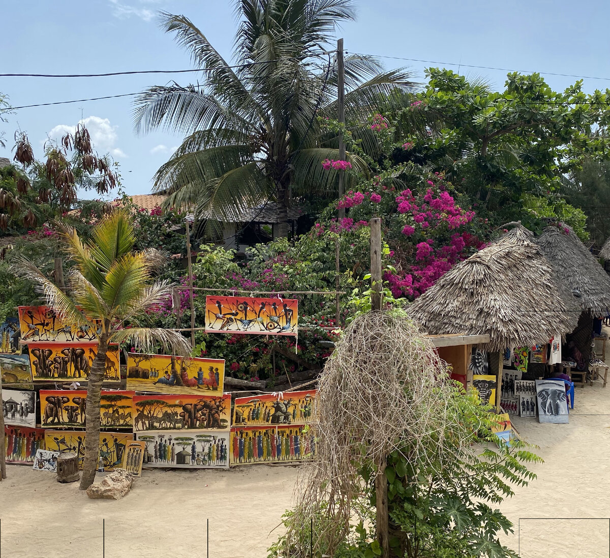 Пока вы ждете свой заказ можно понаслаждаться видами острова.