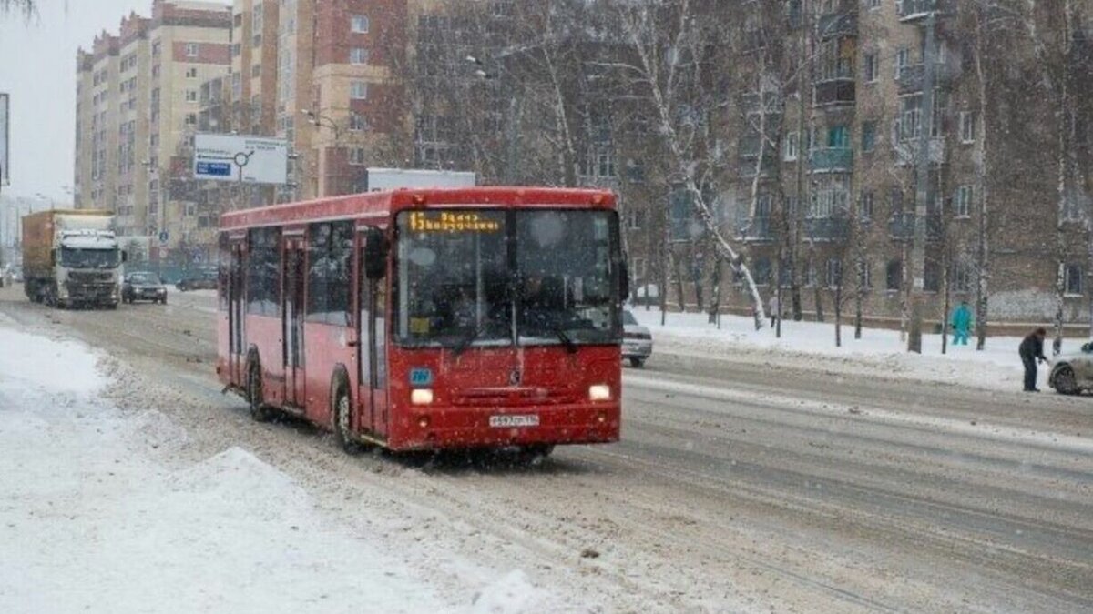     Водителя автобуса, следующего по маршруту № 45 в Казани, отстранили от работы после массового ДТП на улице Завойского. Об этом Inkazan сообщил председатель Ассоциации АТП Татарстана Сергей Темляков.