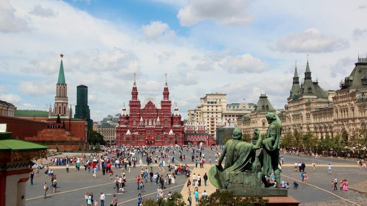     Первый российский рейтинг – топ-20 работодателей госсектора – составили сотрудники РБК. Список составлен в рамках общего рейтинга работодателей с участием ведущих компаний России из РБК 500. На первом месте оказалось Агентство инноваций Москвы.