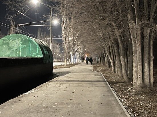     Ночь в Саратове осветляют фонари. Фото: saratov.mk.ru "МК в Саратове"