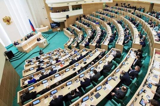    В Совфеде слова Меркель и Олланда о Минских соглашениях назвали фиксацией предательства