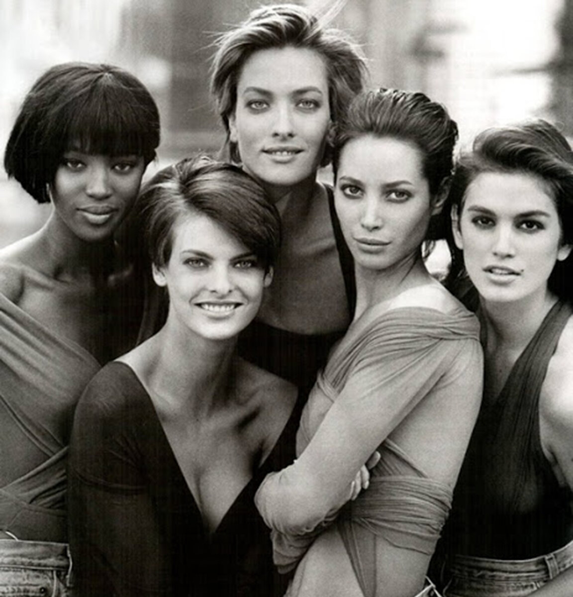 Обложка VOGUE за январь 1990 года