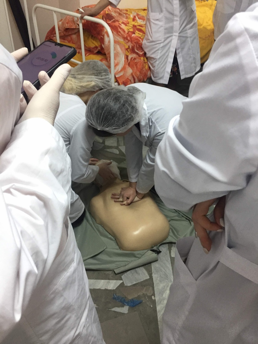 Примечание - на данном фото представлен манекен.