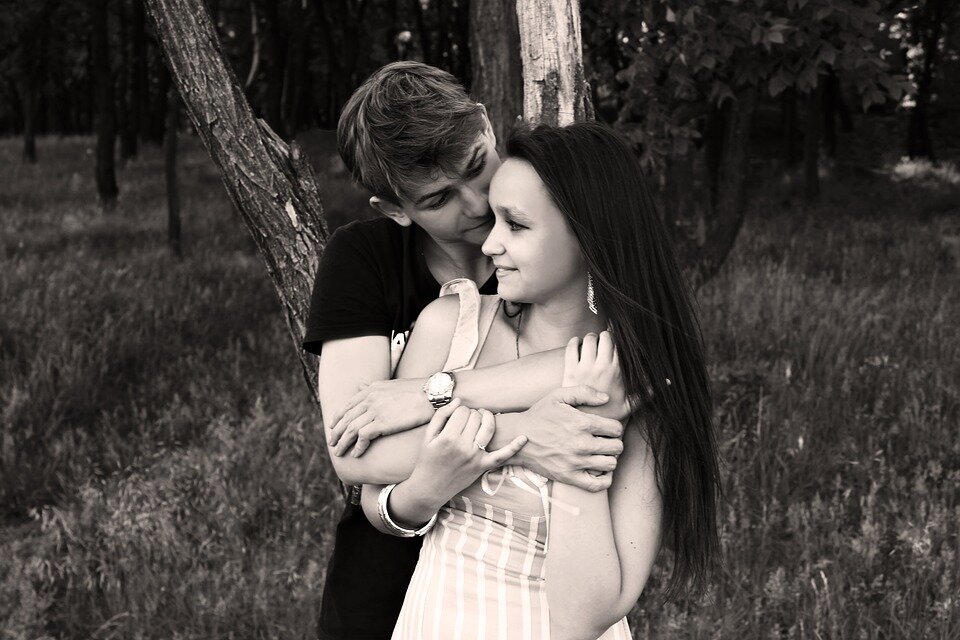 Может ли парень любить парня. Lovely guy. Sweetheart girl.