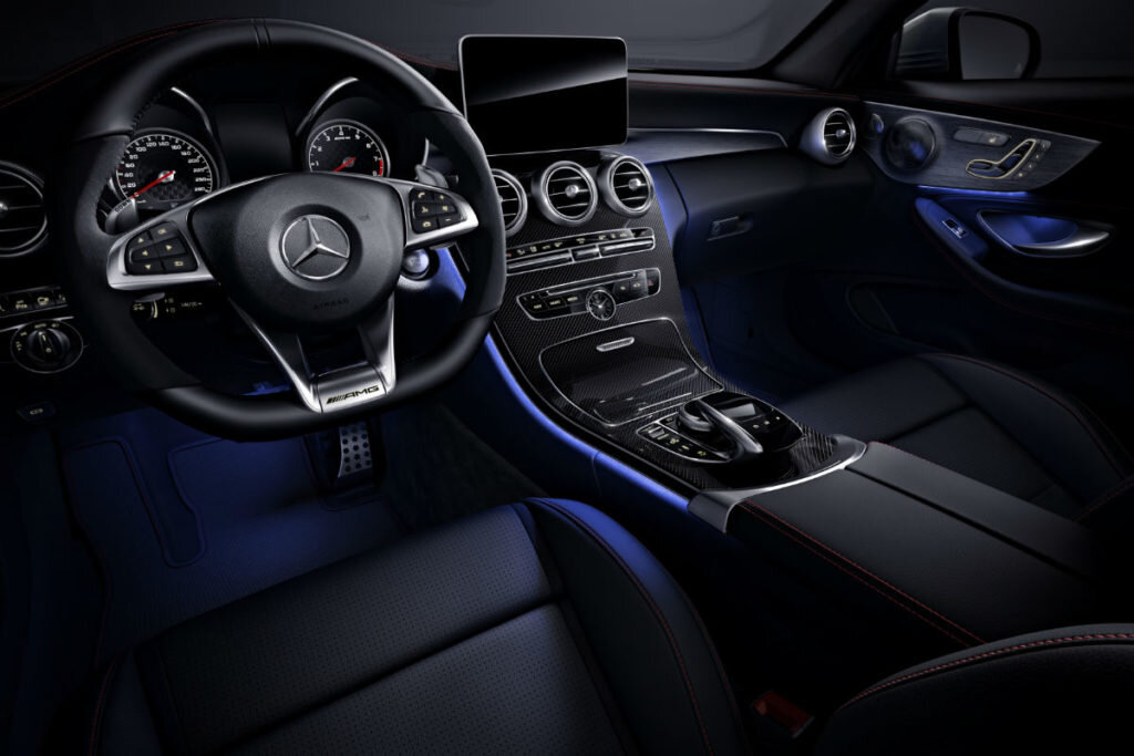 Спортивные элементы от Mansory