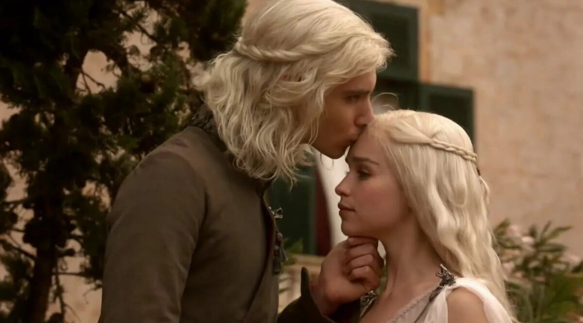 Визерис Таргариен (Гарри Ллойд) и Дейенерис Таргариен (Эмилия Кларк);иллюстрации из открытых источников (Яндекс-Картинки)