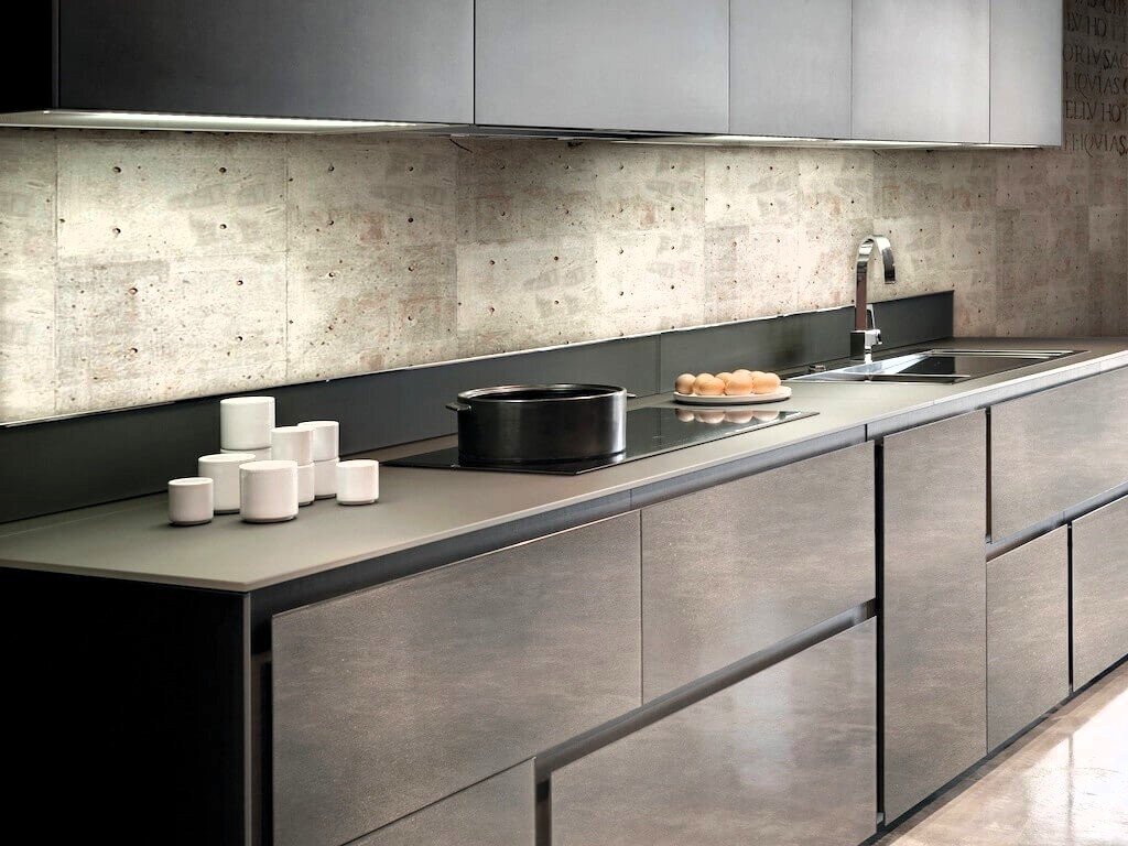 Без ручек. Приведено из открытых источников.