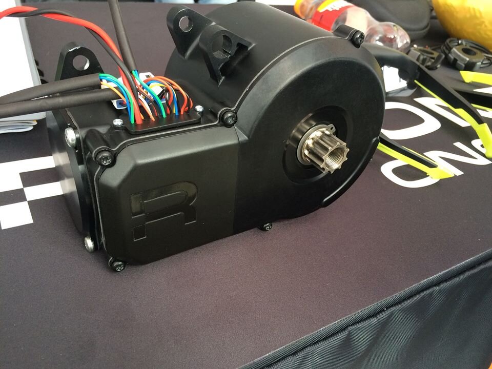 Изображение компактного двигателя - электрический Revonte