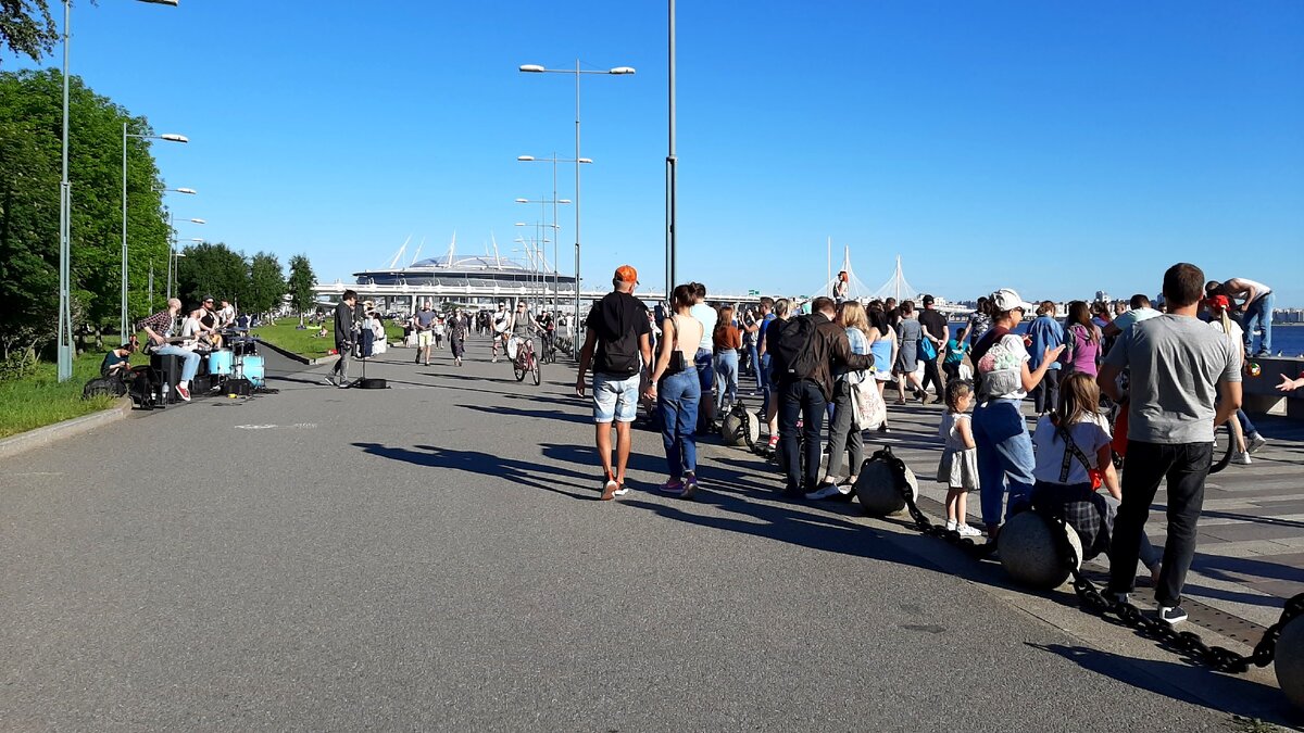 Парк 300-летия Санкт-Петербурга. Парк 300-летия Санкт-Петербурга сейчас. Парк 300-летия Санкт-Петербурга праздник сегодня.