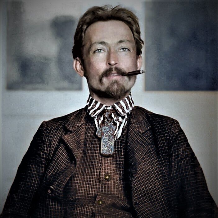 Ф.Э. Дзержинский, Краков, 1912 год. Согласитесь, есть в образе "железного Феликса" что-от Че Гевары (или в Че Геваре что-то от Дзержинского:D), испанского дворянина века этак XVII-XVIII и современного хипстера...