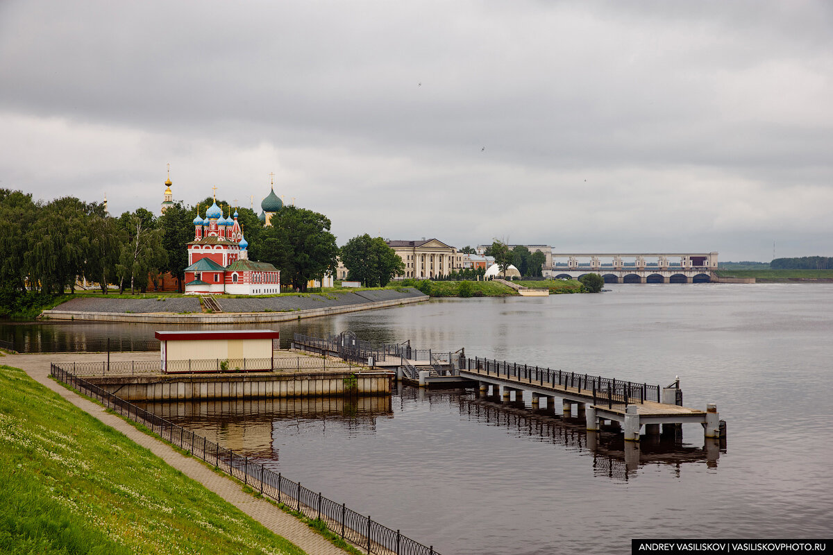набережная в Угличе