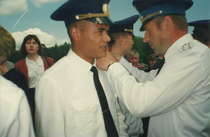Вручение офицерских погон,  Курганское ВАТУ 1997 г. Очень волнительный момент