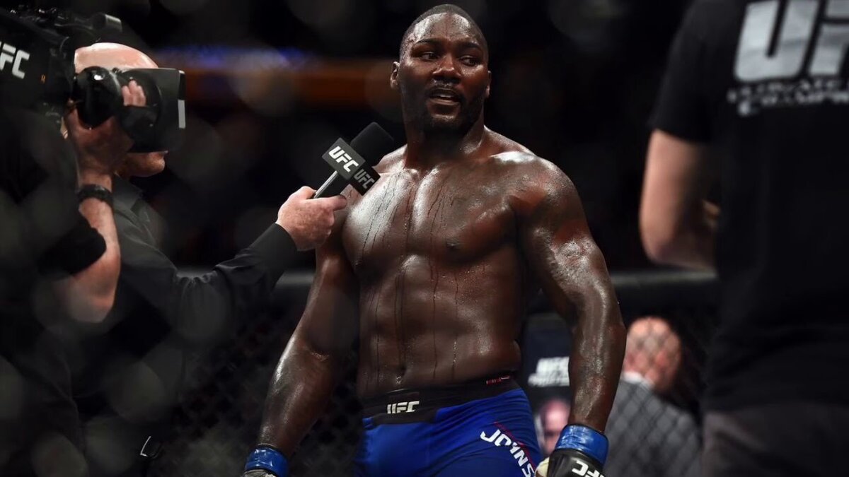 Энтони рамбл джонсон. Рамбл ufc джонсон. Джонсон юфс. Боец юфс энтони джонс. Майкл ufc.