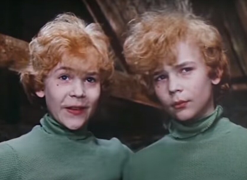 Кадр из фильма "Приключения электроника" . 