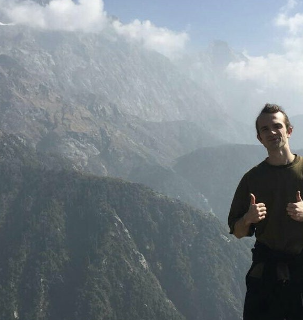 2017 год. Индия. Маклеодгандж. Гималаи, вершина горы Триунд. 