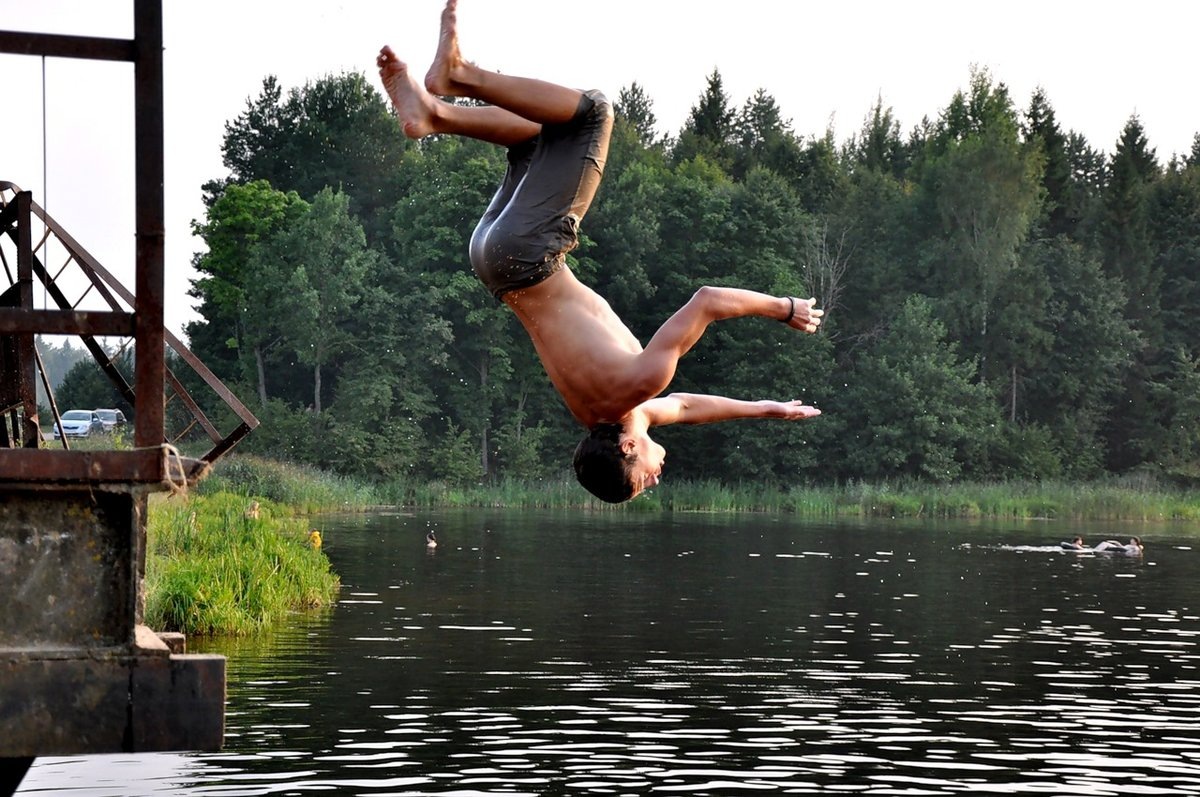 Фото зато с сайта: https://novostipmr.com/ru/news/19-05-14/ya-vsyo-otdal-esli-smog-nosit-na-rukah-zhenu-i-gulyat-so-svoimi?qt-social_networks_tabs=3