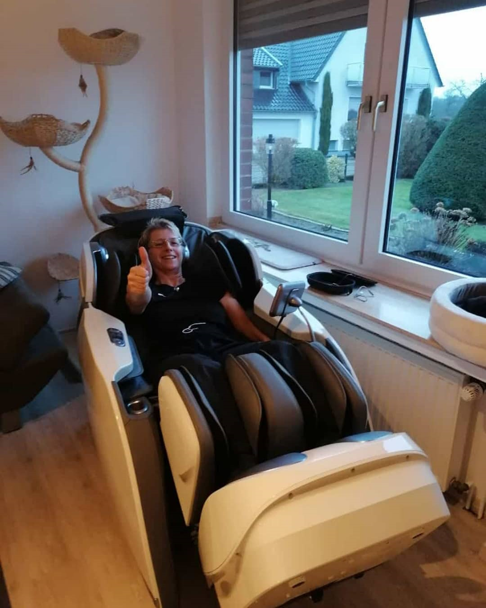 Массажное кресло Casada SkyLIner2