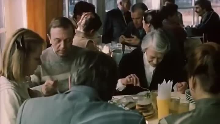 Кадр из фильма "Кто войдет в последний вагон...", фото на Яндекс.Дзен