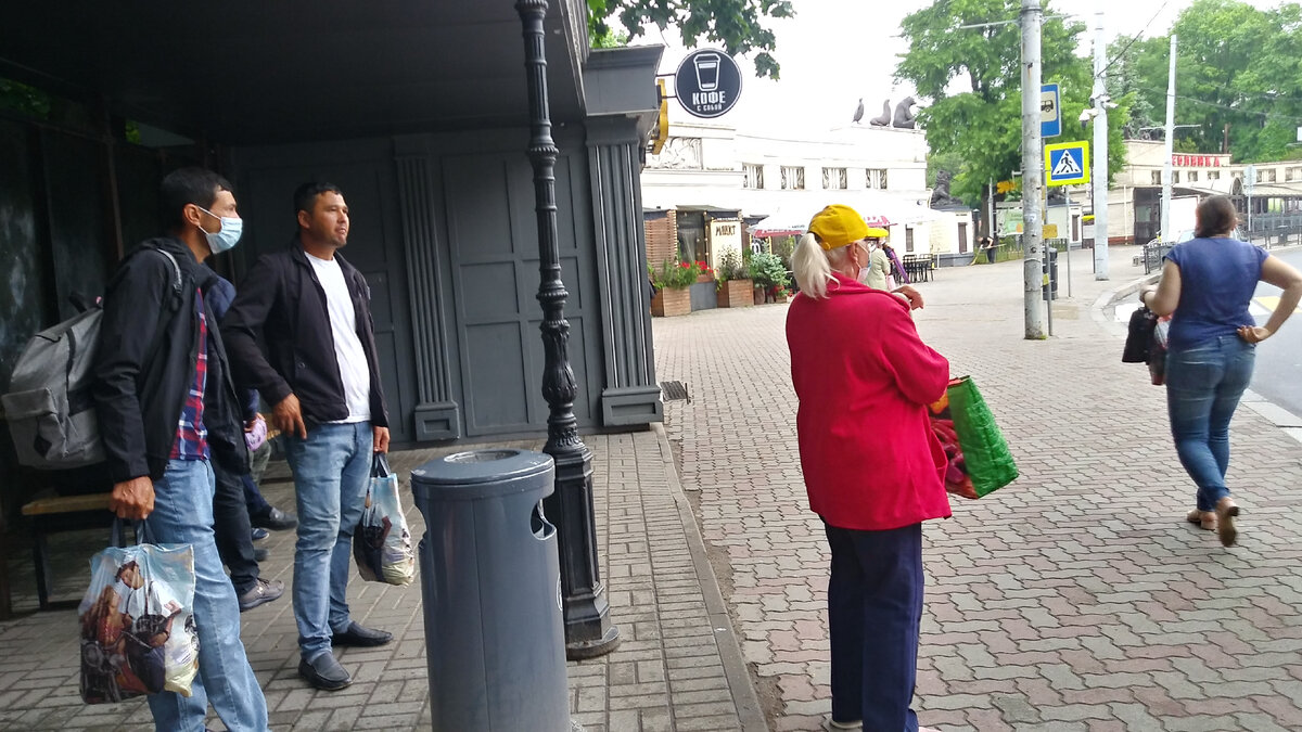 Квартира - не автобус. Опоздал - другой может и не быть