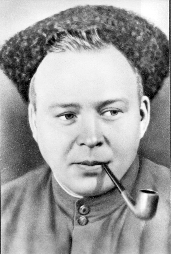 Аркадий Петрович Голиков (Гайдар) (1904-1941)