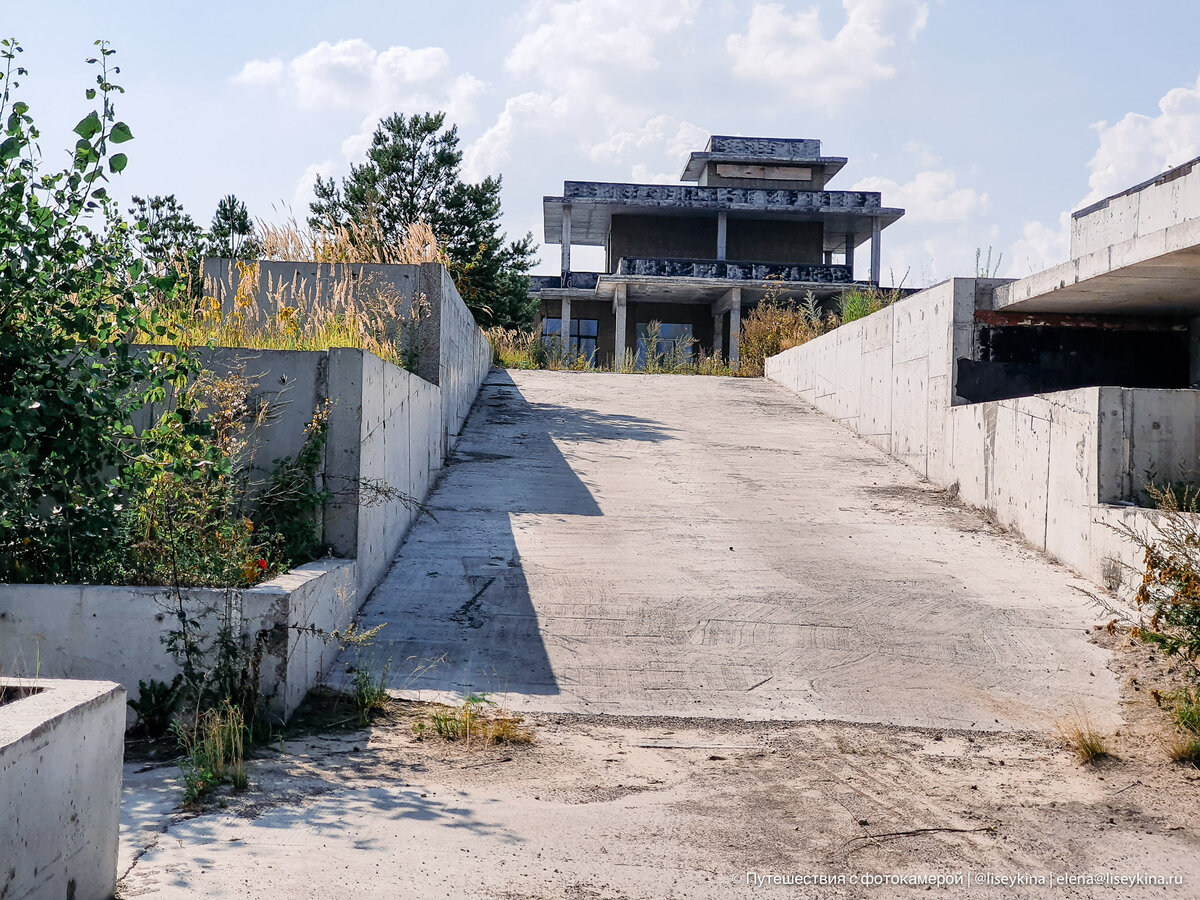 Элитная заброшка прямо на набережной в центре Казани. Как такое, вообще,  возможно? | Путешествия с фотокамерой | Дзен