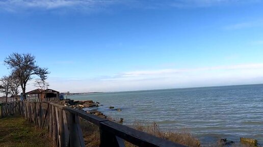 Яковлевы переезд на юг дзен. Таганрогский залив. Таганрогский залив Маяк Таганрог. Коса Таганрогский залив. Канал выход в Таганрогский залив