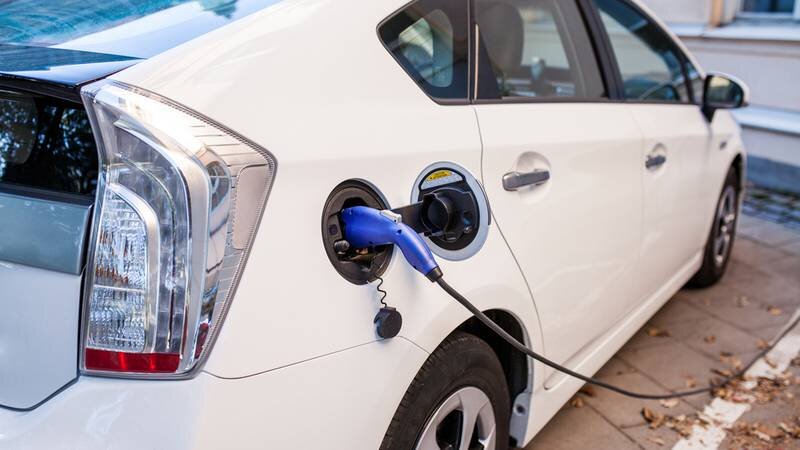 Мексиканский потребитель, который хочет электромобиль, должен пойти на жертвы, если он хочет стать частью этой электрической революции.